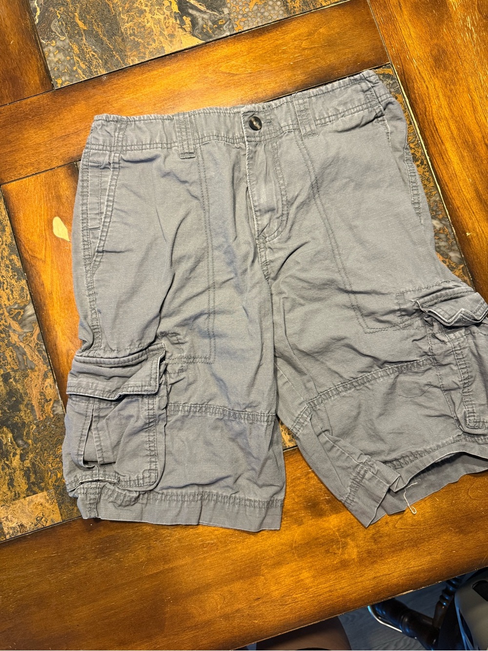 Mossimo Supply Co. Men's Gray Cargo Shorts - Multi-Pocket Utility